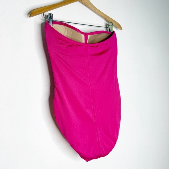 La Blanca Pink Strapless One-Piece Swimsuit Size 8 - Picture 3 of 6